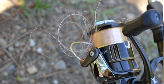 How to prevent fishing line tangles on a spinning reel